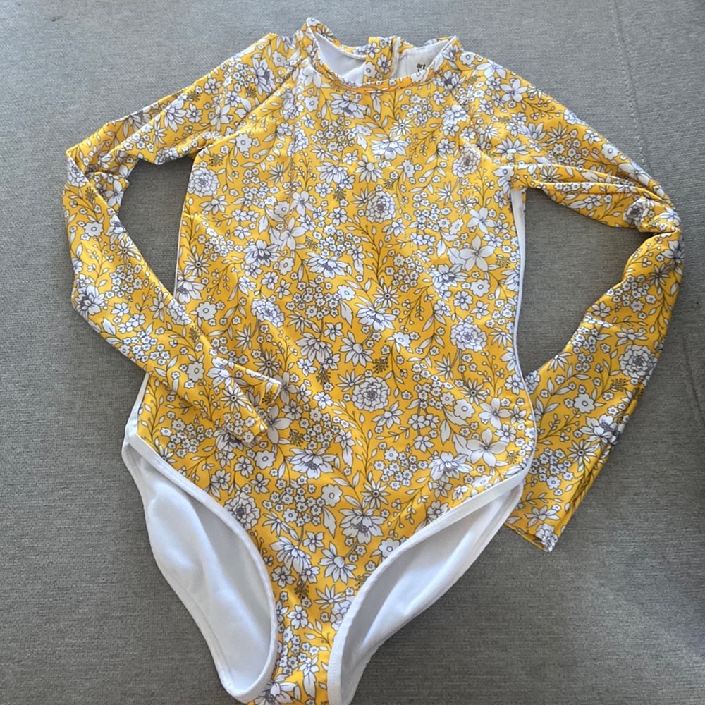 Swim suit